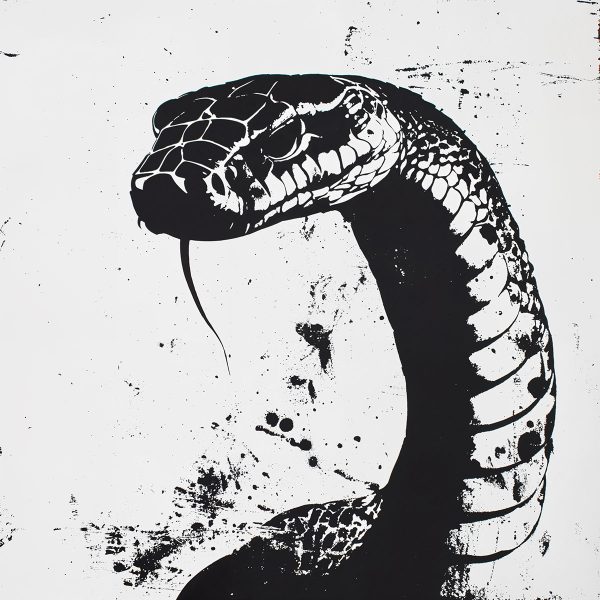Snake Head Stencil – perfect for customizing walls, furniture, fabrics, or other creative décor projects.